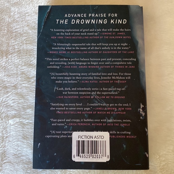 EUC Hardcover book "The Drowning Kind" by Jennifer McMahon 🌸 BUY 2/$9 - Picture 3 of 11